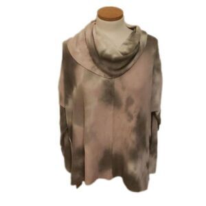 𝅺Status by Chenault Tie Dye Cozy Seam Front Cowl Neck Pullover Olive Sz Sm NWOT